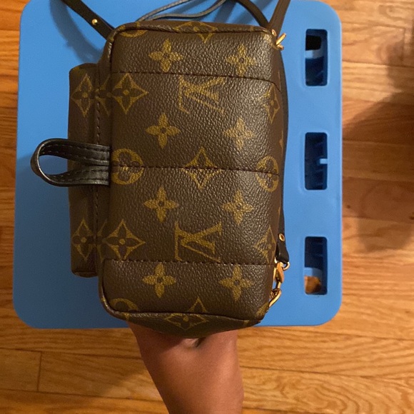 I’m selling because it’s so small and I need more space. - Picture 5 of 7